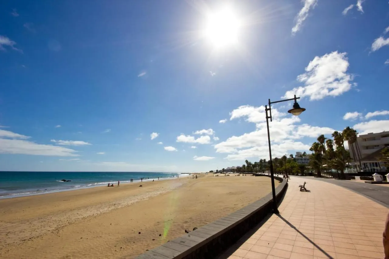 Apartment Club Valena 3, Modern Apartment, Wifi, Close To Amenities, Beach At Matagorda Puerto del Carmen  Spain