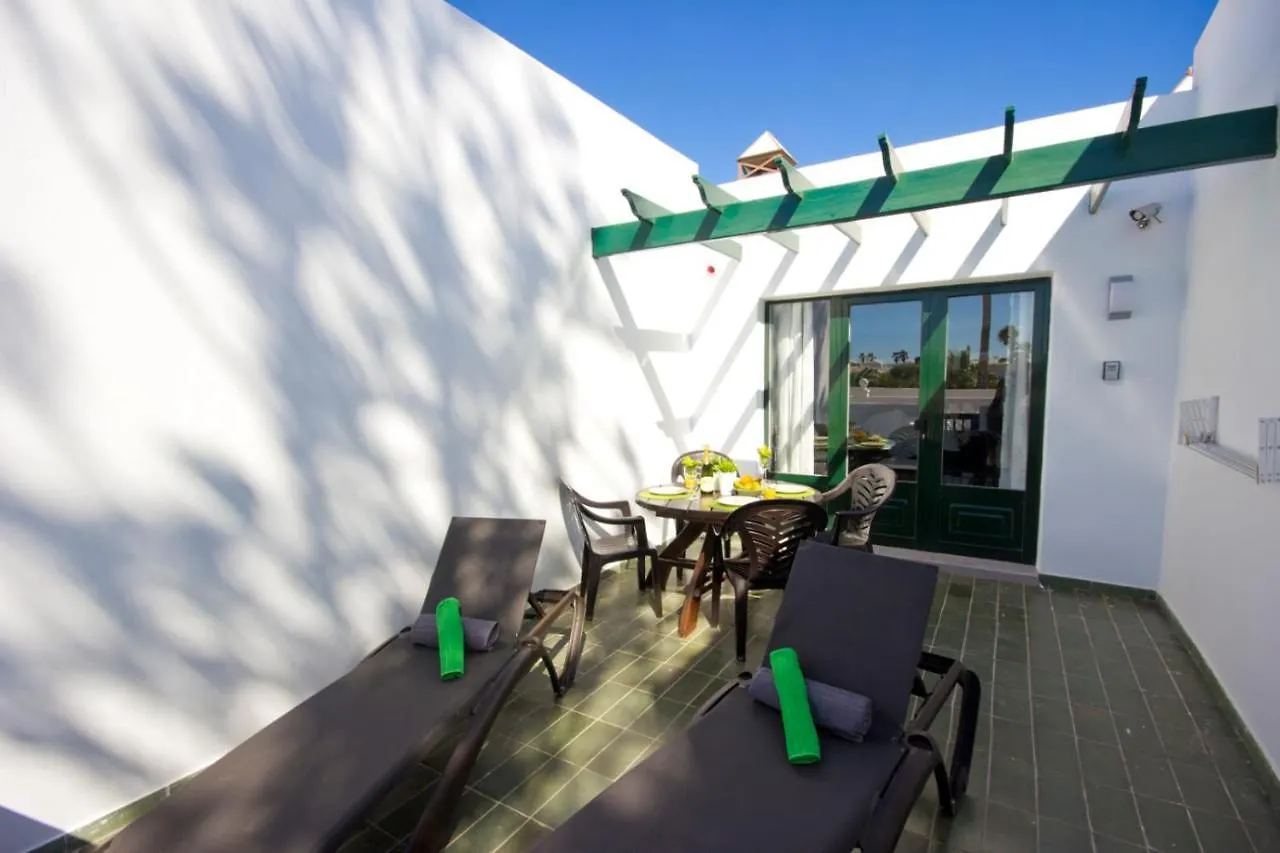 Club Valena 3, Modern Apartment, Wifi, Close To Amenities, Beach At Matagorda Puerto del Carmen  Apartment
