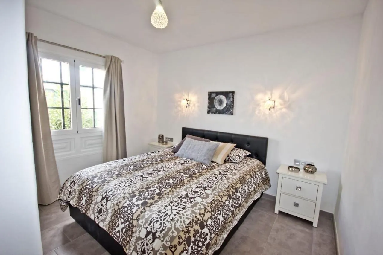 Apartment Club Valena 3, Modern Apartment, Wifi, Close To Amenities, Beach At Matagorda Puerto del Carmen